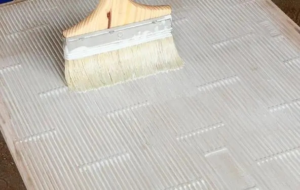 陶瓷砖粘结剂就是我们通常所说的瓷砖背胶